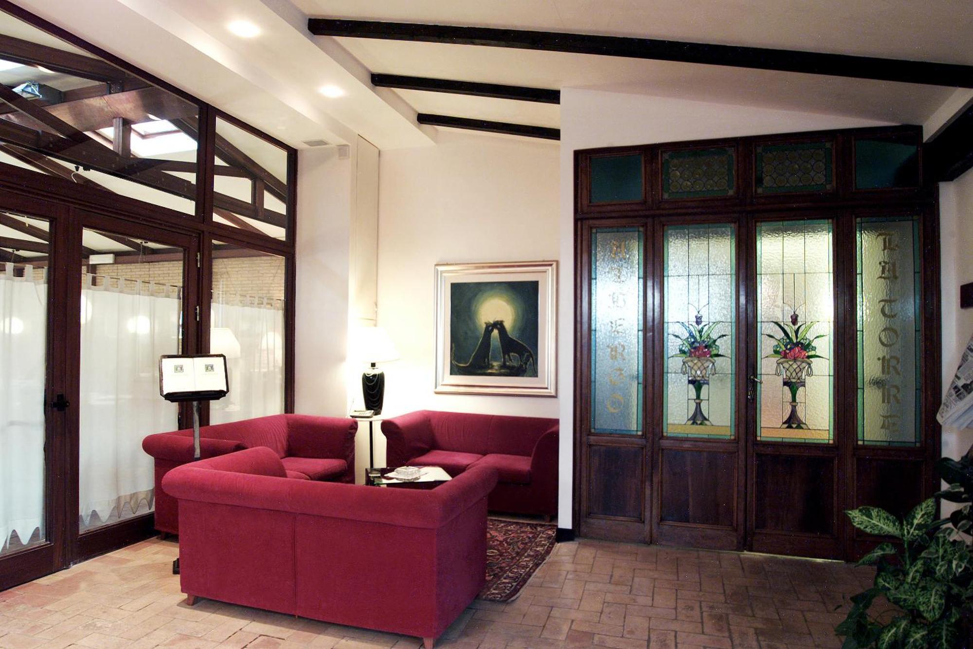 La Torre Hotel Moie מראה חיצוני תמונה