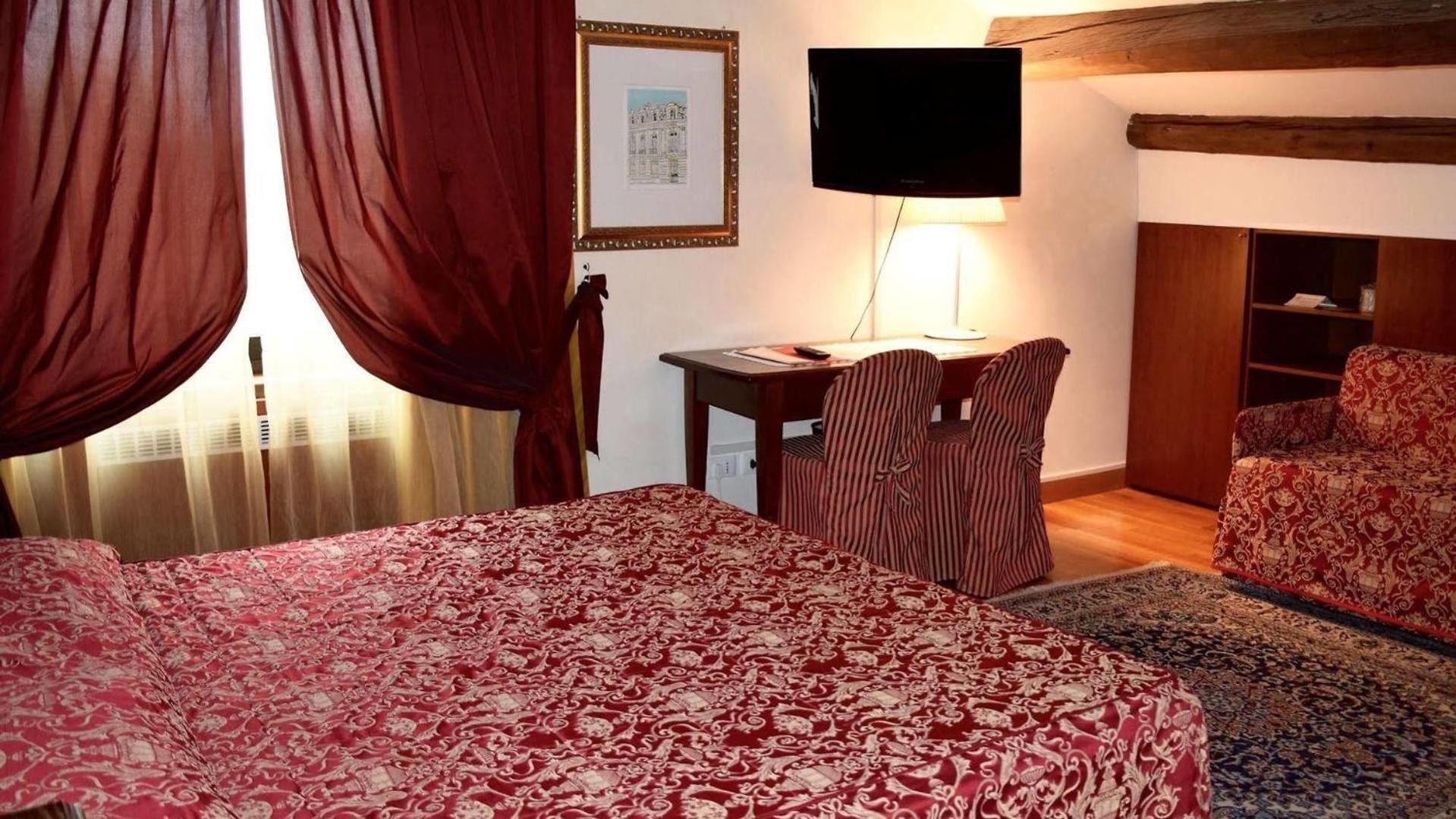 La Torre Hotel Moie מראה חיצוני תמונה