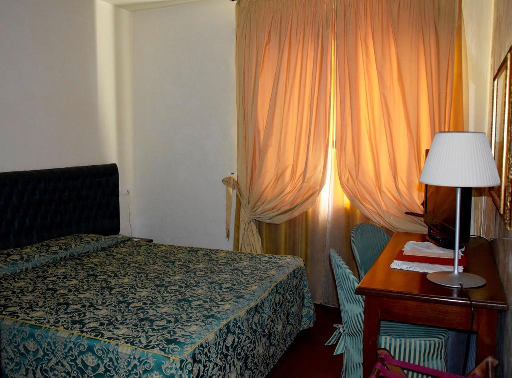 La Torre Hotel Moie מראה חיצוני תמונה