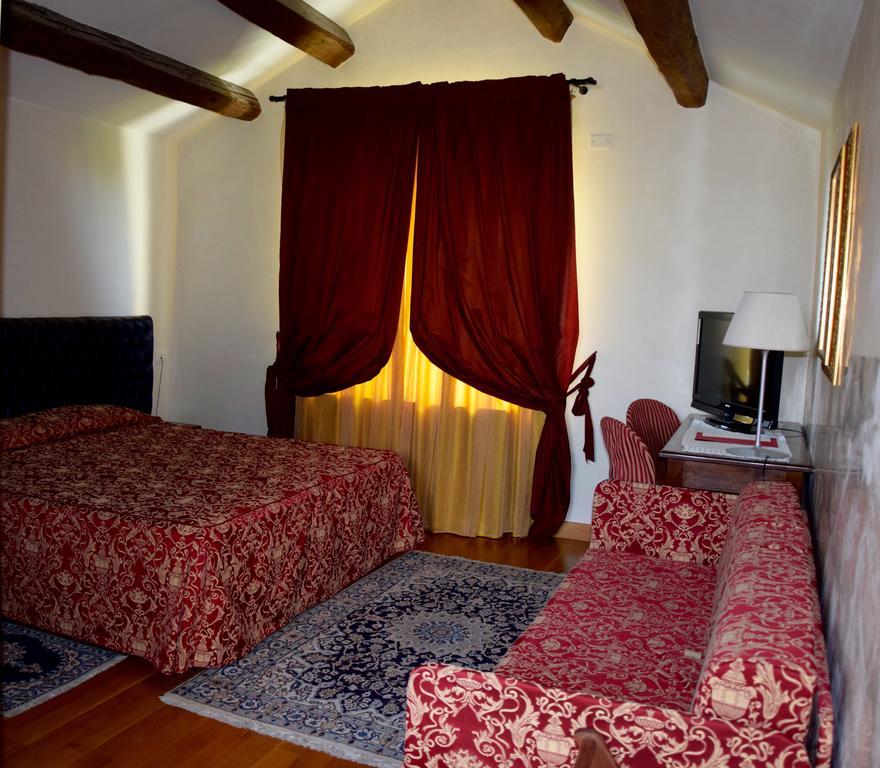 La Torre Hotel Moie מראה חיצוני תמונה