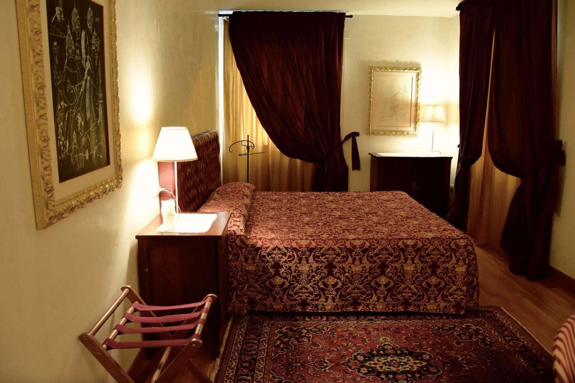 La Torre Hotel Moie מראה חיצוני תמונה