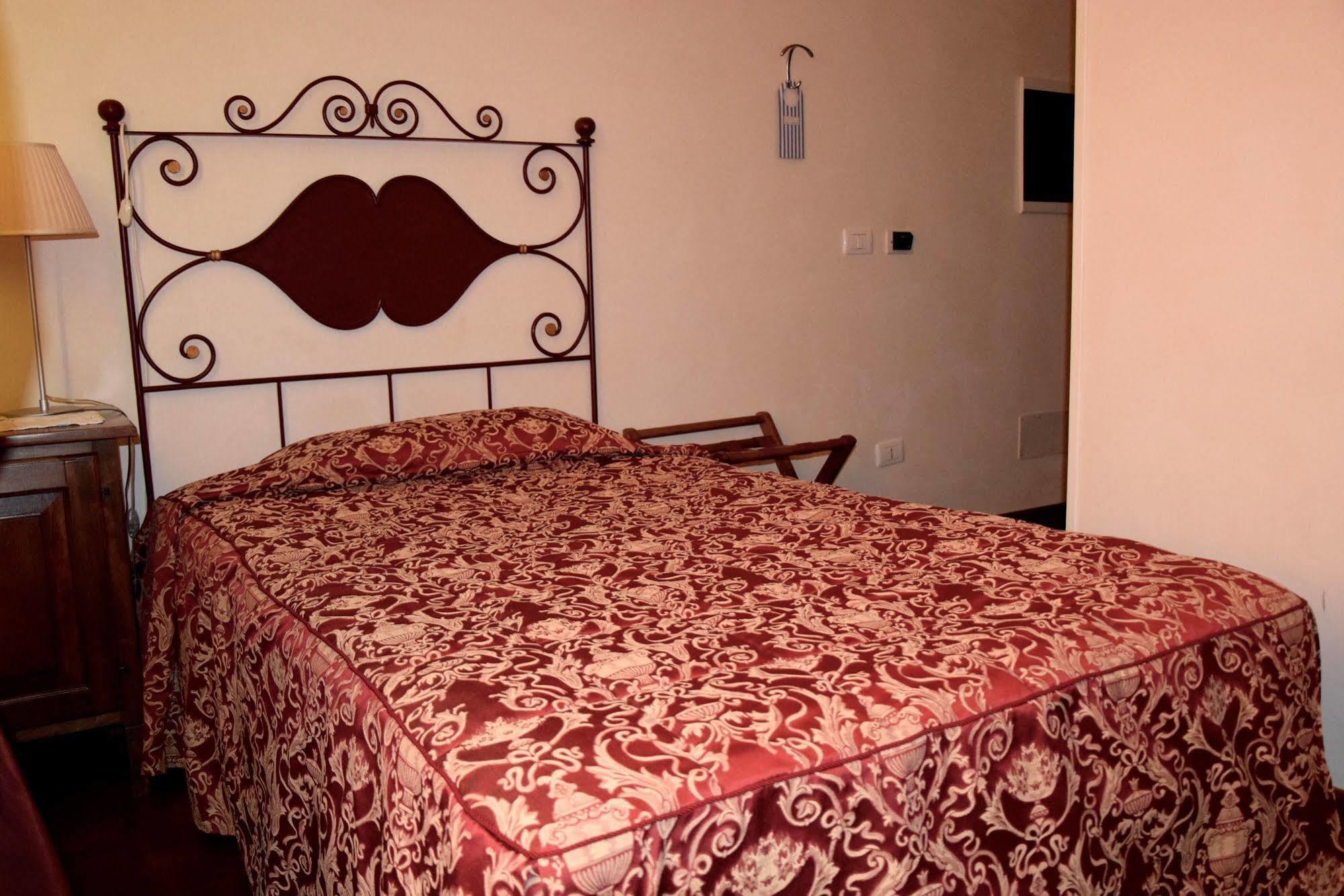 La Torre Hotel Moie מראה חיצוני תמונה